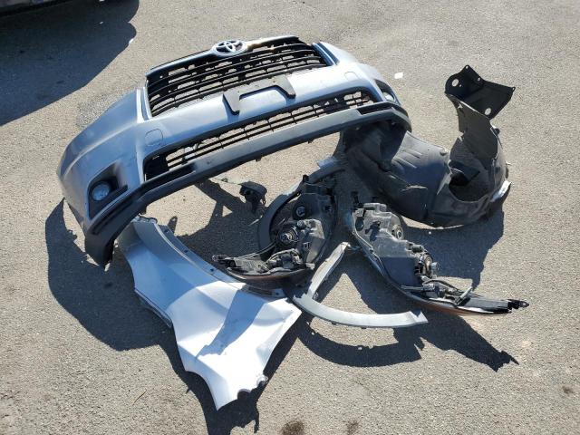 5TDJKRFHXFS116117 - 2015 TOYOTA HIGHLANDER XLE 银色 照片 13