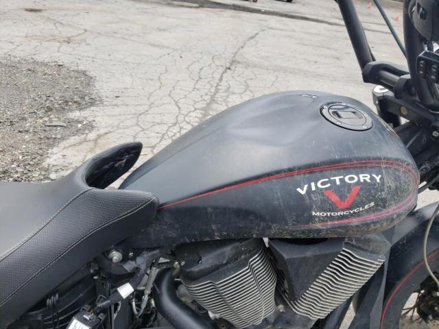 5VPEW36N4D3021612 - 2013 VICTORY MOTORCYCLES HARD-BALL BLACK photo 5