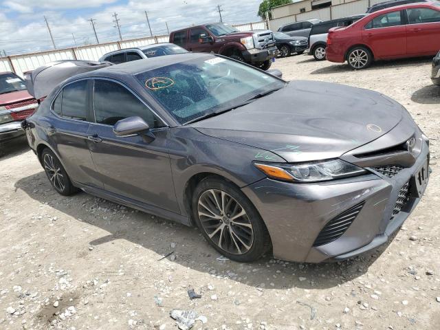 4T1B11HK7JU079836 - 2018 TOYOTA CAMRY L GRAY photo 4