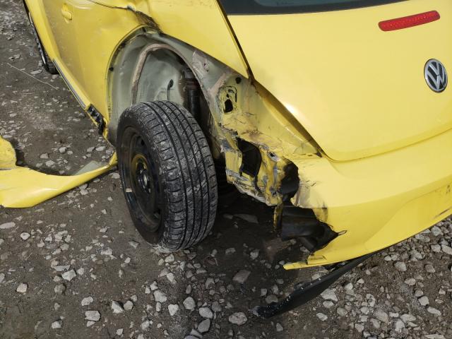 3VWH17AT4EM664806 - 2014 VOLKSWAGEN BEETLE TURBO YELLOW photo 9