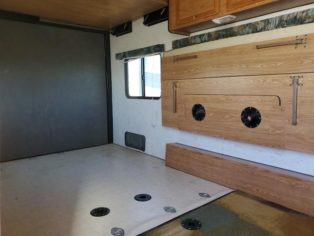 4HXFC20282C050242 - 2002 CAMPER FUNRUNNER 白色 照片 6