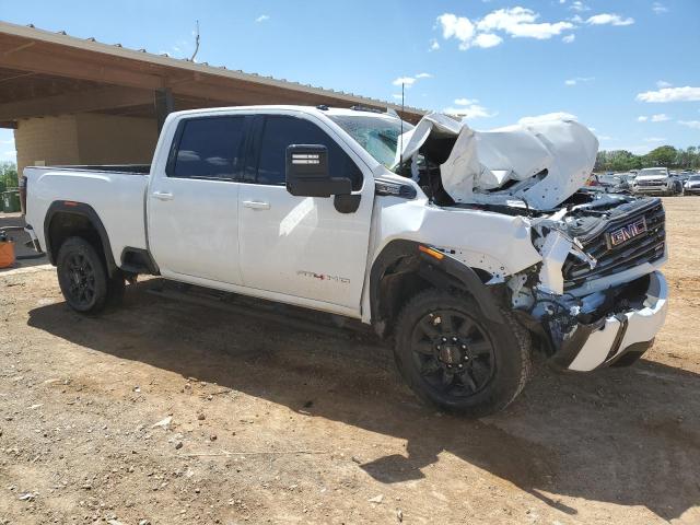 1GT49PE70RF311735 - 2024 GMC SIERRA K2500 AT4 WHITE photo 4