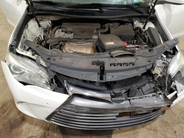 4T1BF1FK1HU683381 - 2017 TOYOTA CAMRY LE WHITE photo 11