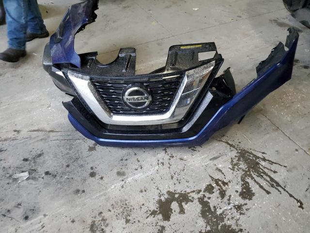 KNMAT2MT5JP582083 - 2018 NISSAN ROGUE S BLUE photo 13