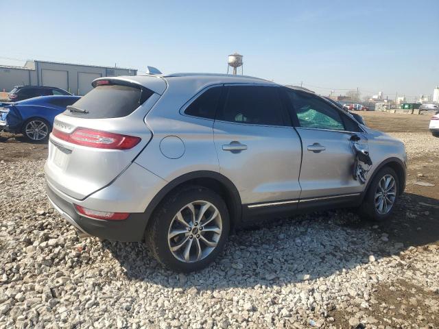 5LMCJ2D93KUL03390 - 2019 LINCOLN MKC SELECT ვერცხლისფერი ფოტო 3