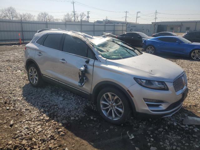 5LMCJ2D93KUL03390 - 2019 LINCOLN MKC SELECT ვერცხლისფერი ფოტო 4
