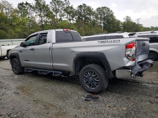 5TFCW5F18JX023687 - 2018 TOYOTA TUNDRA DOUBLE CAB SR/SR5 SILVER photo 2