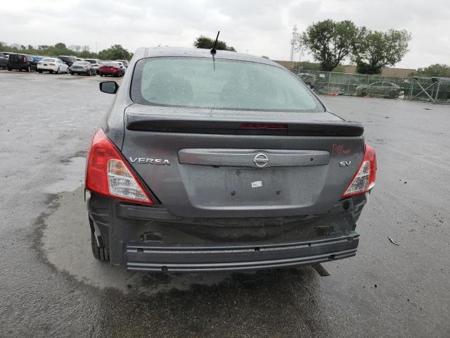 3N1CN7AP9KL870518 - 2019 NISSAN VERSA S GRAY photo 6