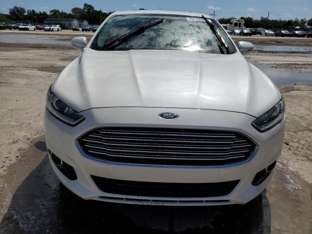 3FA6P0H99FR288690 - 2015 FORD FUSION SE WHITE photo 5