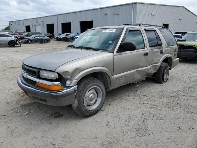 1GNCS13W0YK117713 - 2000 CHEVROLET BLAZER TAN photo 1