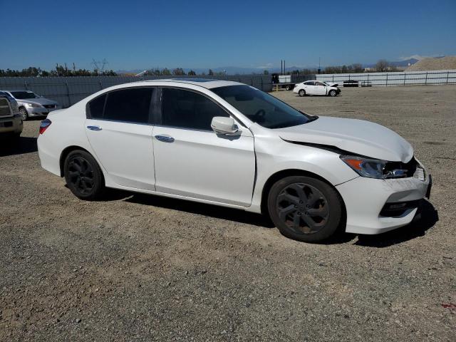 1HGCR2F79HA004851 - 2017 HONDA ACCORD EX WHITE photo 4