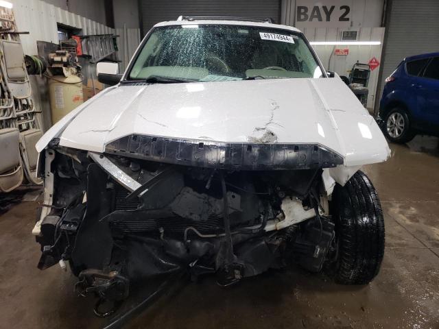 5LMJJ2J53BEJ06643 - 2011 LINCOLN NAVIGATOR 白色 照片 5