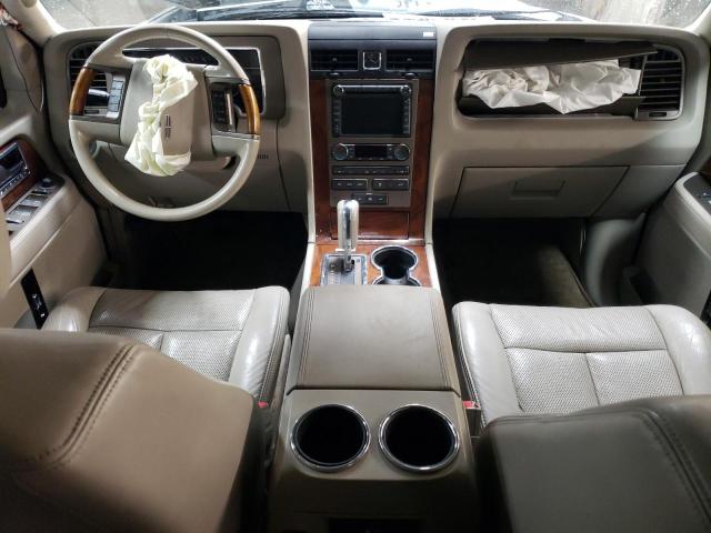 5LMJJ2J53BEJ06643 - 2011 LINCOLN NAVIGATOR 白色 照片 8