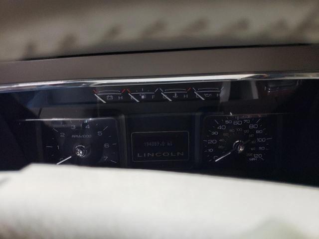 5LMJJ2J53BEJ06643 - 2011 LINCOLN NAVIGATOR 白色 照片 9