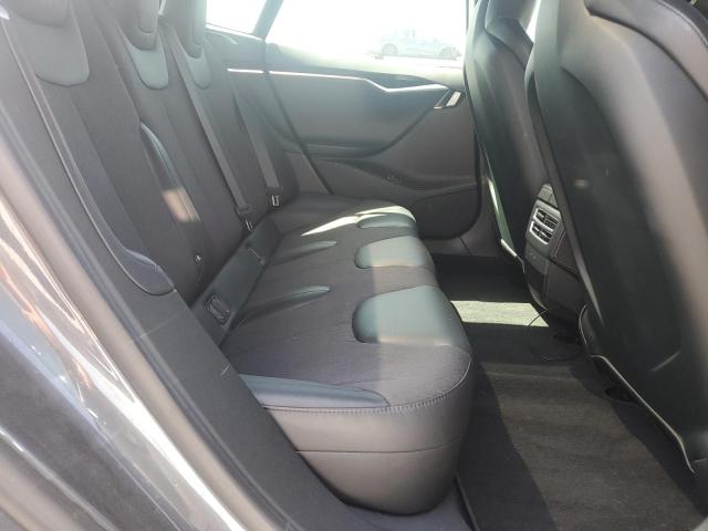 5YJSA1E27GF171698 - 2016 TESLA MODEL S CHARCOAL photo 11