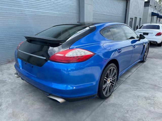 WP0AA2A7XGL001514 - 2016 PORSCHE PANAMERA 2 BLUE photo 3