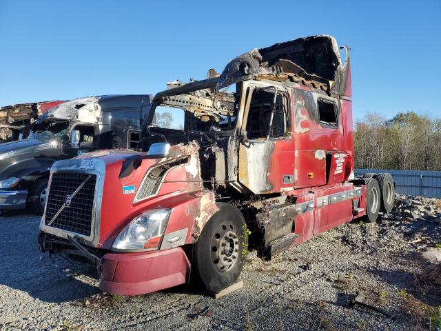 4V4NC9TK08N485824 - 2008 VOLVO VN VNL RED photo 2