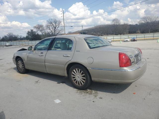 1LNHM81W44Y607269 - 2004 LINCOLN TOWN CAR EXECUTIVE Beige Foto 2