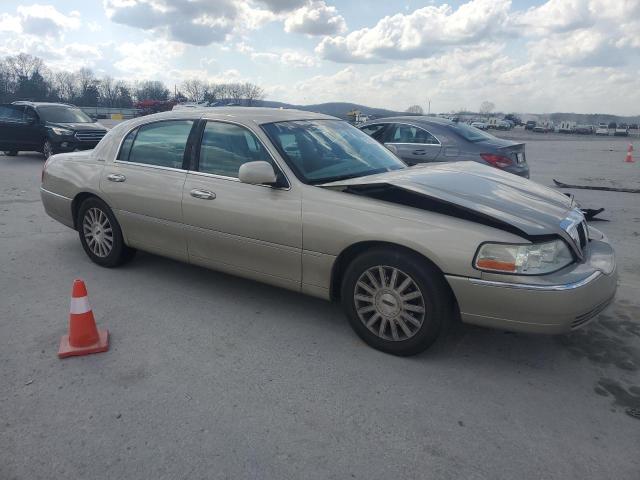 1LNHM81W44Y607269 - 2004 LINCOLN TOWN CAR EXECUTIVE Beige Foto 4