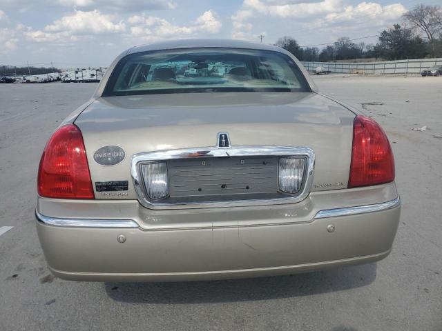 1LNHM81W44Y607269 - 2004 LINCOLN TOWN CAR EXECUTIVE Beige Foto 6