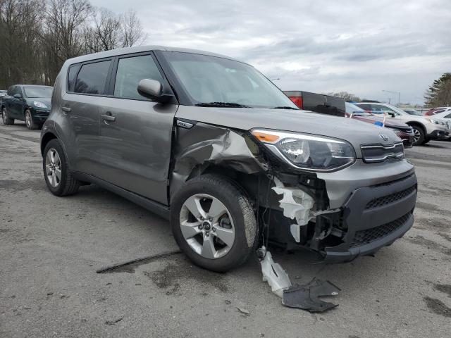 KNDJN2A27K7003697 - 2019 KIA SOUL GRAY photo 4