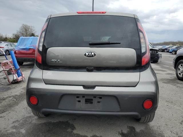 KNDJN2A27K7003697 - 2019 KIA SOUL GRAY photo 6