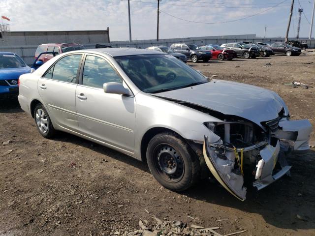 4T1BE32KX4U355360 - 2004 TOYOTA CAMRY LE SILVER photo 4