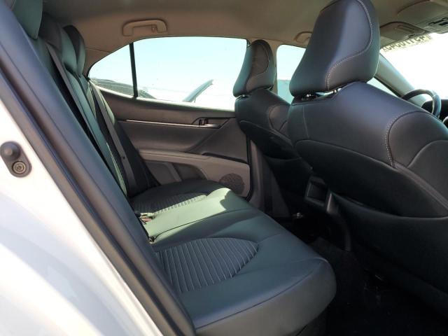 4T1G31AK4PU609389 - 2023 TOYOTA CAMRY SE NIGHT SHADE WHITE photo 10