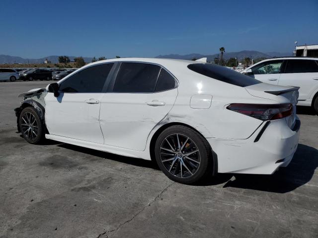 4T1G31AK4PU609389 - 2023 TOYOTA CAMRY SE NIGHT SHADE WHITE photo 2