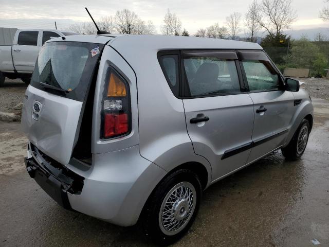 KNDJT2A16B7265725 - 2011 KIA SOUL SILVER photo 3