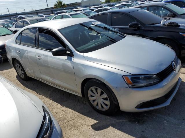 3VW2K7AJ2CM308479 - 2012 VOLKSWAGEN JETTA BASE 银色 照片 4