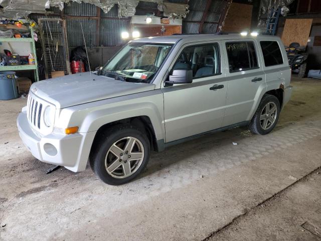 1J8FF28W18D553038 - 2008 JEEP PATRIOT SPORT SILVER photo 1