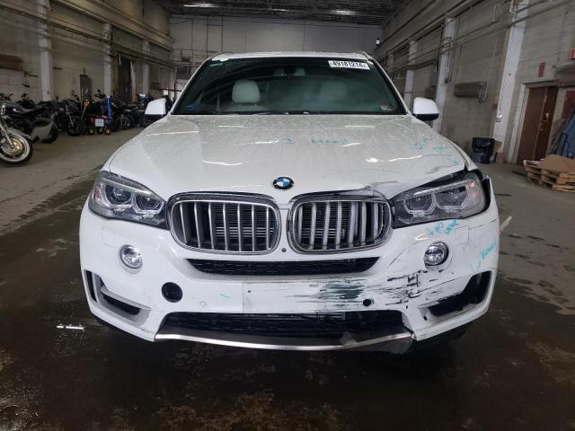5UXKT0C3XH0V95603 - 2017 BMW X5 XDR40E WHITE photo 5