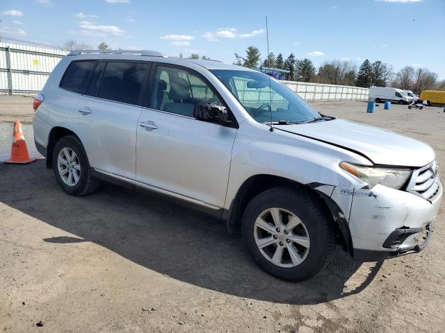 5TDBK3EH7CS109317 - 2012 TOYOTA HIGHLANDER BASE SILVER photo 4