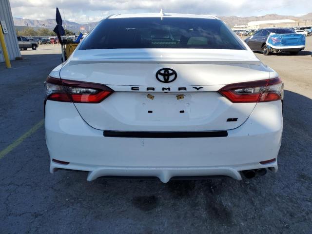 4T1G11AK2PU748815 - 2023 TOYOTA CAMRY SE NIGHT SHADE WHITE photo 6