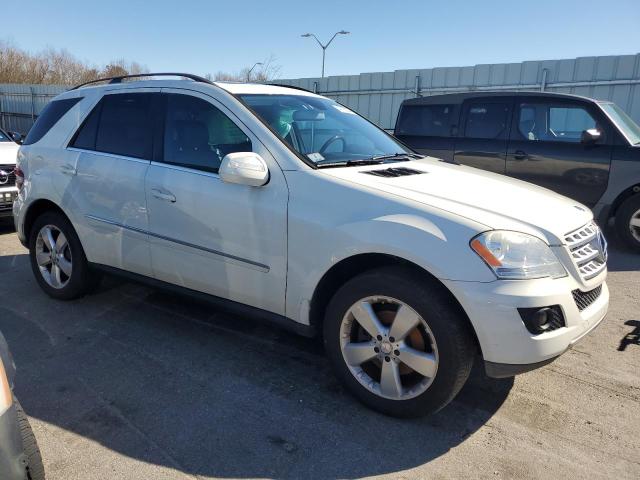 4JGBB8GB9AA593065 - 2010 MERCEDES-BENZ ML 350 4MATIC WHITE photo 4