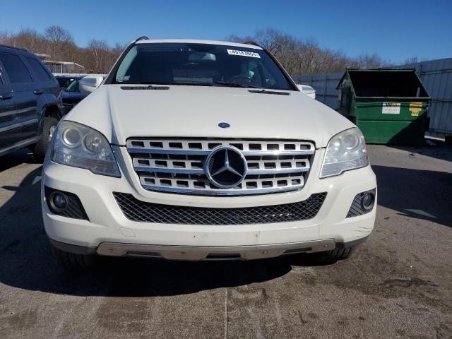 4JGBB8GB9AA593065 - 2010 MERCEDES-BENZ ML 350 4MATIC WHITE photo 5