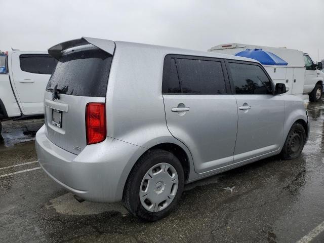 JTLKE50E681004664 - 2008 TOYOTA SCION XB SILVER photo 3