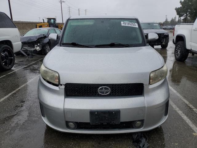 JTLKE50E681004664 - 2008 TOYOTA SCION XB SILVER photo 5