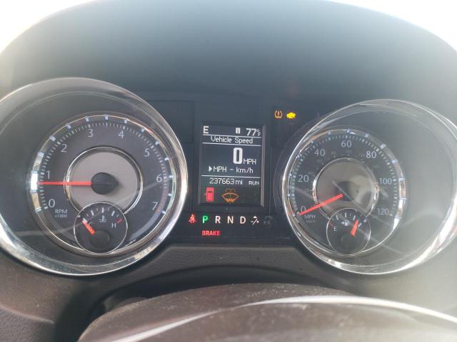 2A4RR8DG8BR764247 - 2011 CHRYSLER TOWN & COU TOURING L WHITE photo 9