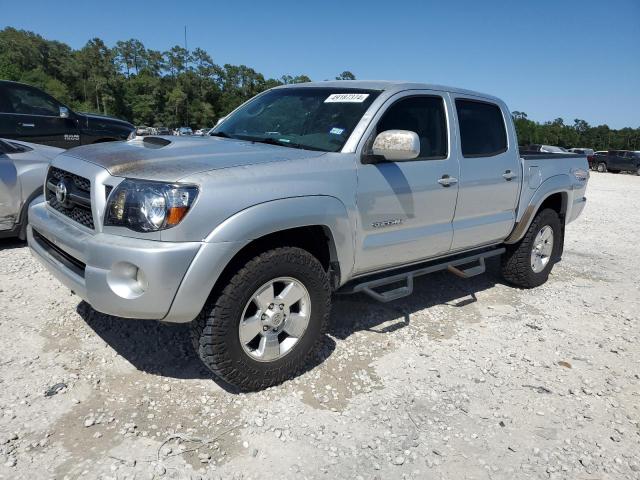 5TFJU4GN8BX011968 - 2011 TOYOTA TACOMA DOUBLE CAB PRERUNNER SILVER photo 1