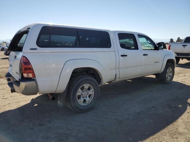 5TEMU52N06Z232926 - 2006 TOYOTA TACOMA DOUBLE CAB LONG BED WHITE photo 3