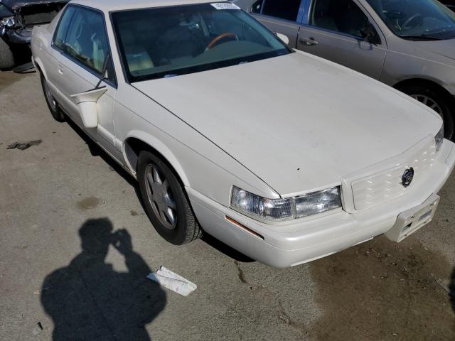 1G6ET12962B104422 - 2002 CADILLAC ELDORADO TOURING WHITE photo 4