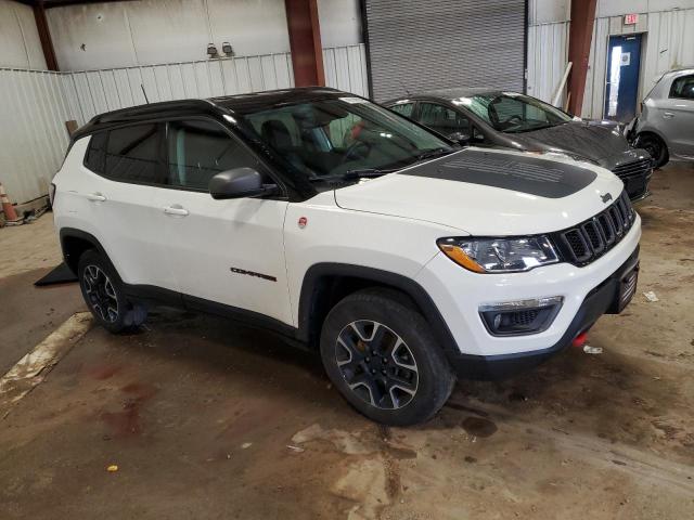 3C4NJDDB8KT811508 - 2019 JEEP COMPASS TRAILHAWK WHITE photo 4