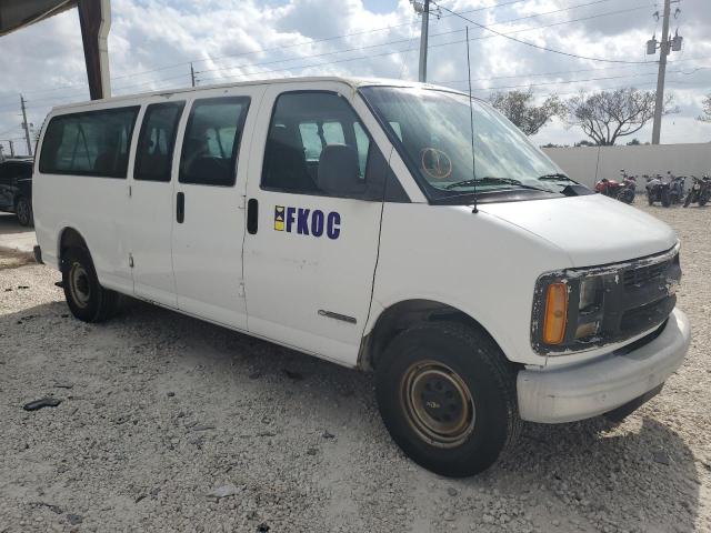 1GAHG39R3Y1216277 - 2000 CHEVROLET EXPRESS G3 WHITE photo 4