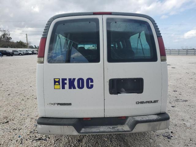 1GAHG39R3Y1216277 - 2000 CHEVROLET EXPRESS G3 WHITE photo 6