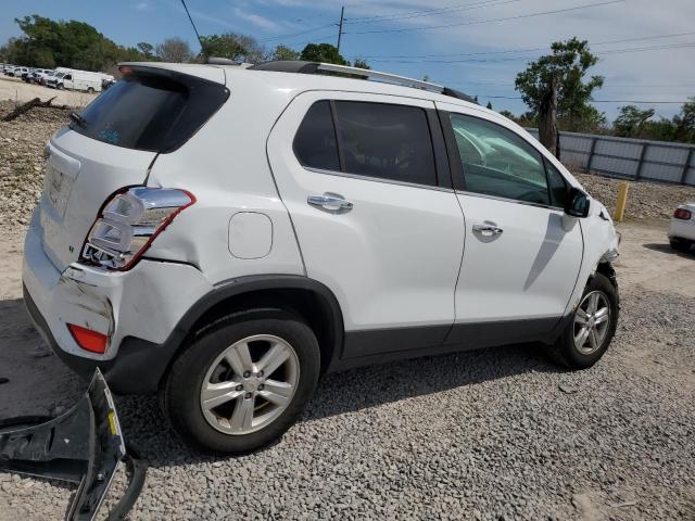 KL7CJPSB6JB610389 - 2018 CHEVROLET TRAX 1LT WHITE photo 3