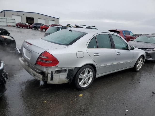 WDBUF83J94X123679 - 2004 MERCEDES-BENZ E 500 4MATIC SILVER photo 3