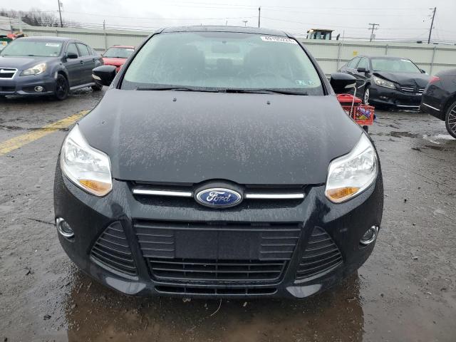 1FADP3F28EL359311 - 2014 FORD FOCUS SE BLACK photo 5