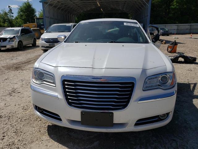 2C3CCAET1DH690358 - 2013 CHRYSLER 300C WHITE photo 5